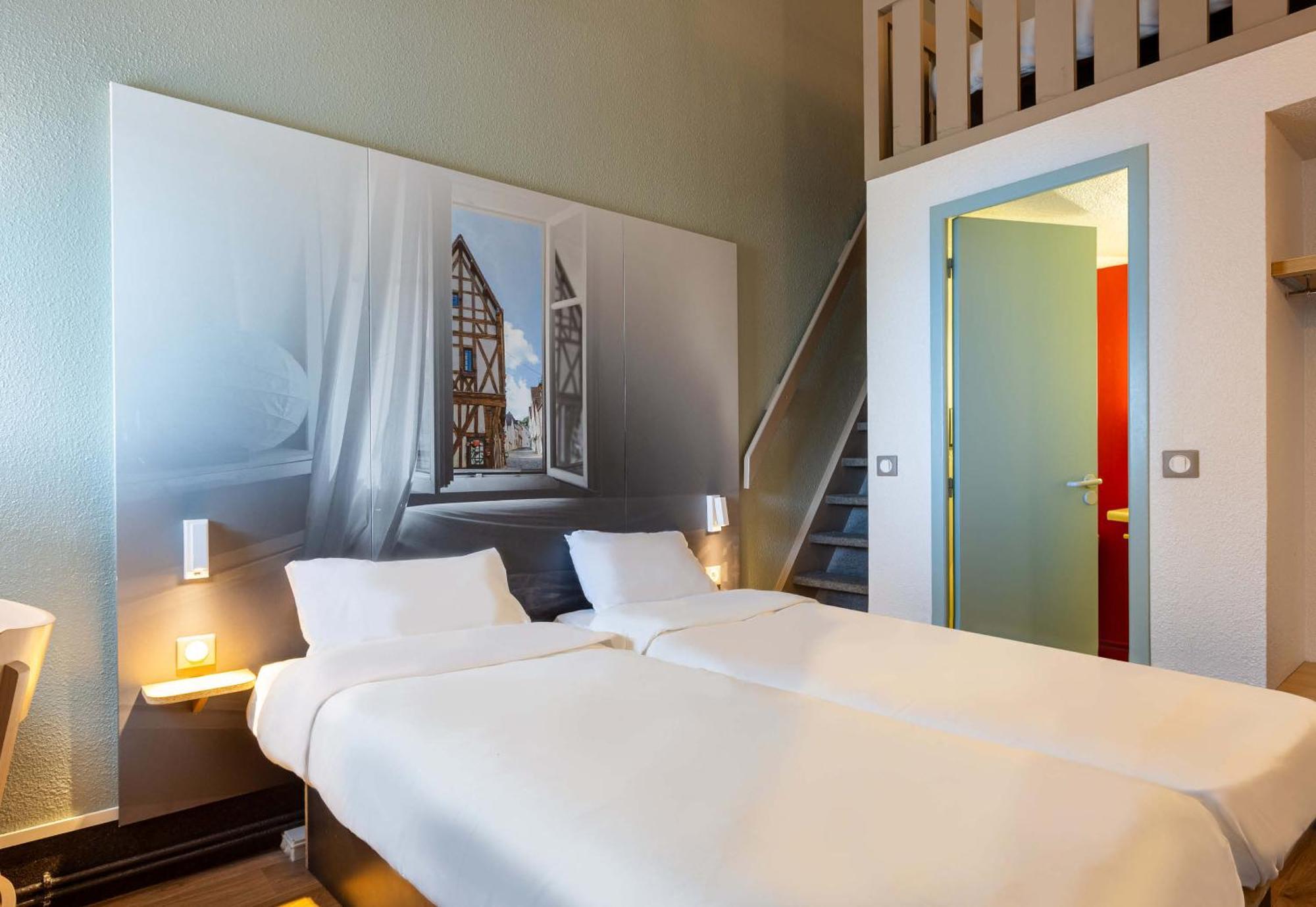 B&B Hotel Chartres Le Forum Le Coudray Εξωτερικό φωτογραφία