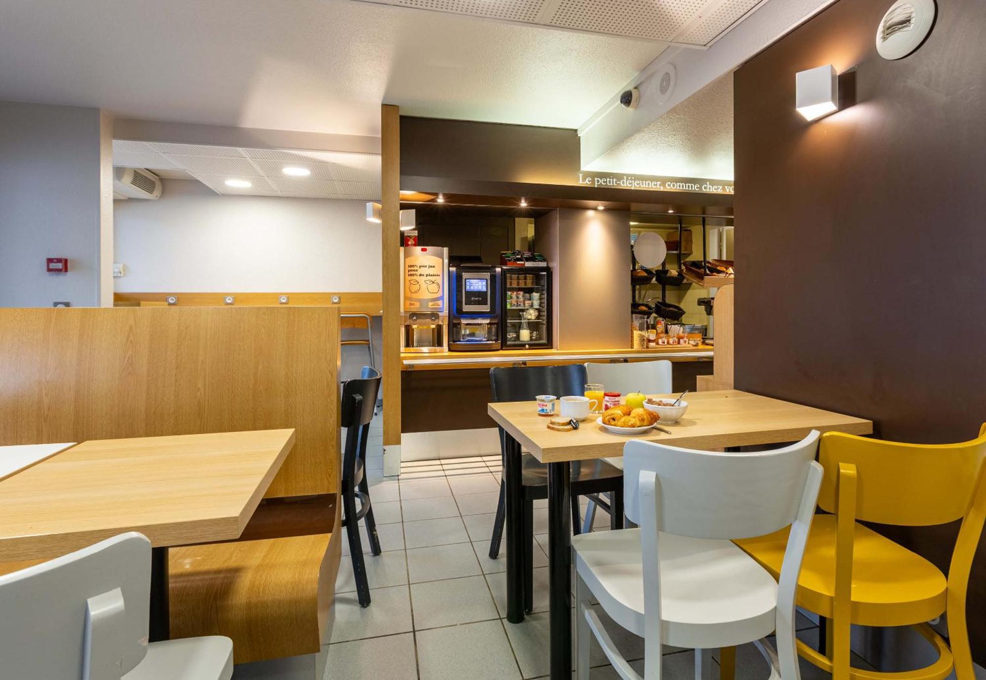 B&B Hotel Chartres Le Forum Le Coudray Εξωτερικό φωτογραφία