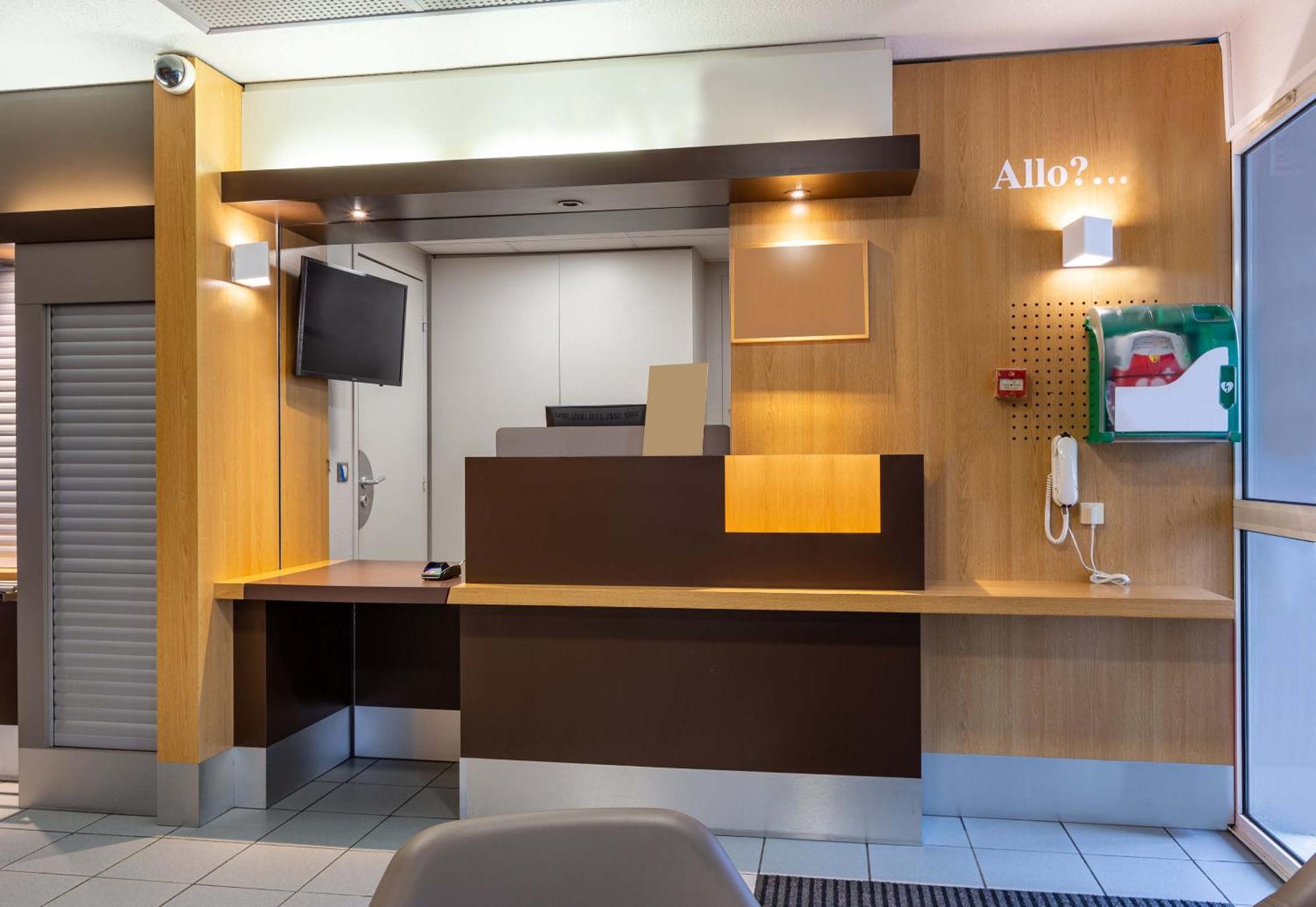 B&B Hotel Chartres Le Forum Le Coudray Εξωτερικό φωτογραφία